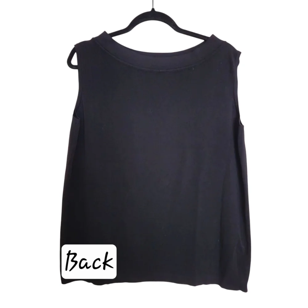 DRESS BARN BLACK SLEEVELESS TOP SIZE 18/20